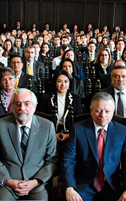 Becas a estudiantes de excelencia