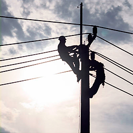 La indemnización por daños generados como consecuencia del servicio público que presta la Comisión Federal de Electricidad es reclamable en la vía administrativa