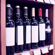 CONSTITUCIONAL QUE LAS ENTIDADES FEDERATIVAS ESTABLEZCAN IMPUESTOS LOCALES A LA VENTA O CONSUMO FINAL DE BEBIDAS ALCOHÓLICAS