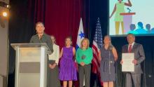El Ministro Arturo Zaldívar recibe el Premio Interamericano a las Buenas Prácticas para el Liderazgo de las Mujeres, otorgado por Organizaciones Internacionales